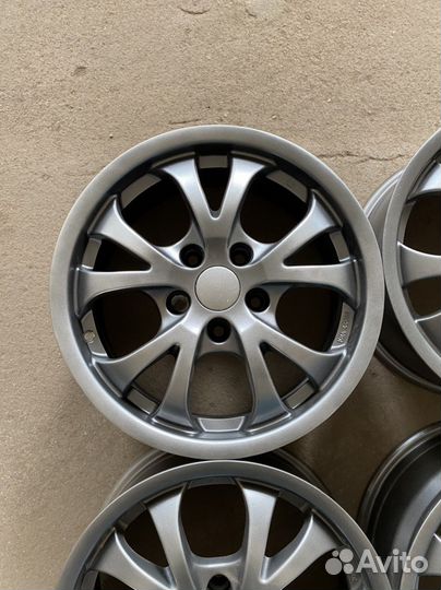 Диски Alutec R16 5-112 ET 45 7J