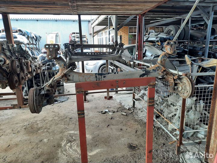 Балка задняя в сборе Toyota prius