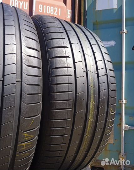 Pirelli P Zero PZ4 275/40 R20