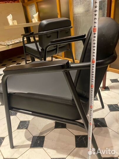 Стул кресло с подлокотниками