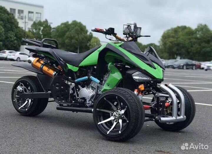 Квадроцикл шоссейный трицикл