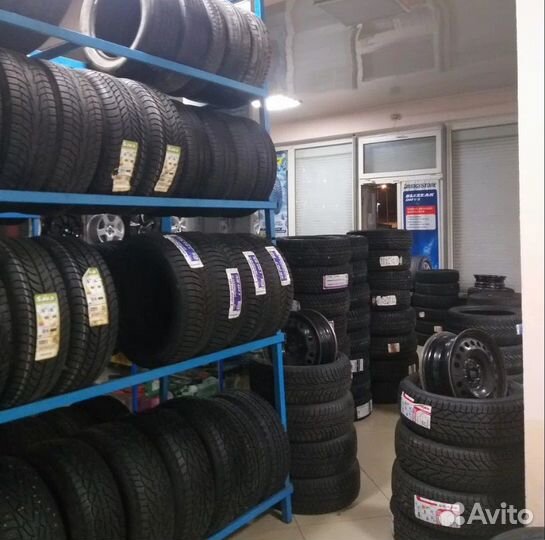 Goodyear UltraGrip Ice+ 225/55 R17 101T