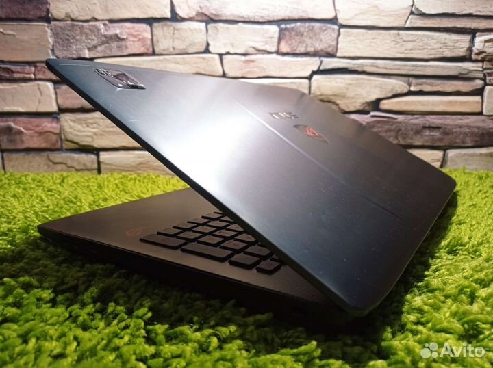 Игровой 16-гиговый Asus Core i5-6300HQ SSD GTX950