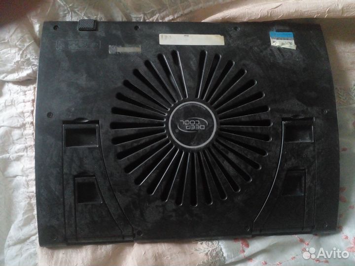 Подставка для охлаждения ноутбука