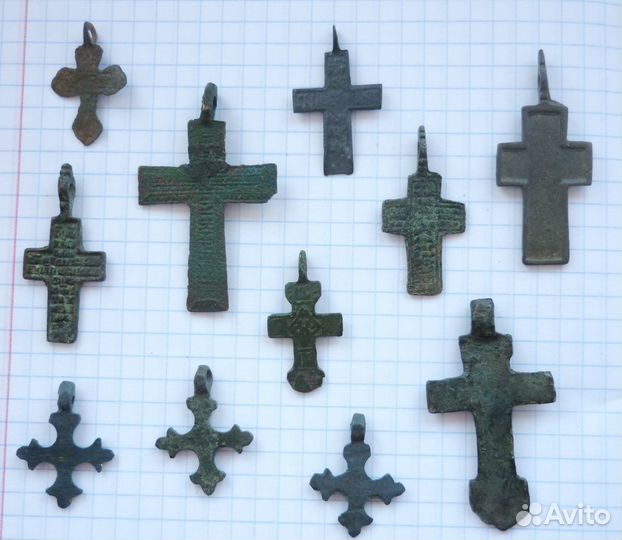 Лот нательных крестов 15-19 веков