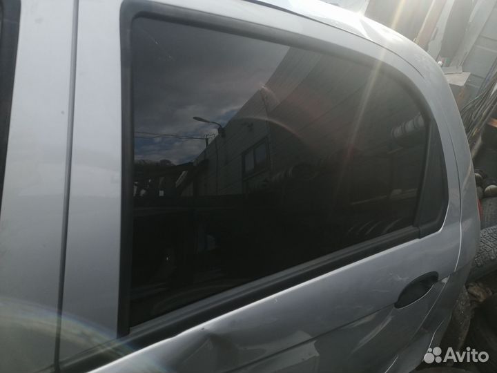 Стекло двери на chevrolet Spark