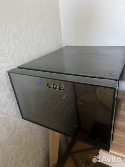 Винный холодильник