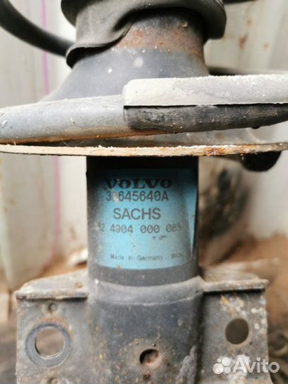 Стойка подвески передняя Volvo Xc70 B5254T 2004