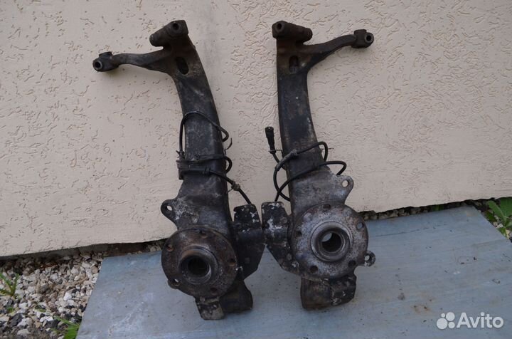Поворотный кулак audi a8 d2 дорест