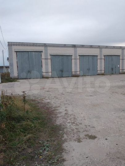 Гараж, > 30 м²