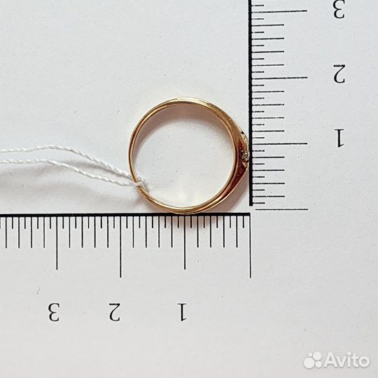 Золотое кольцо с камнем 0р