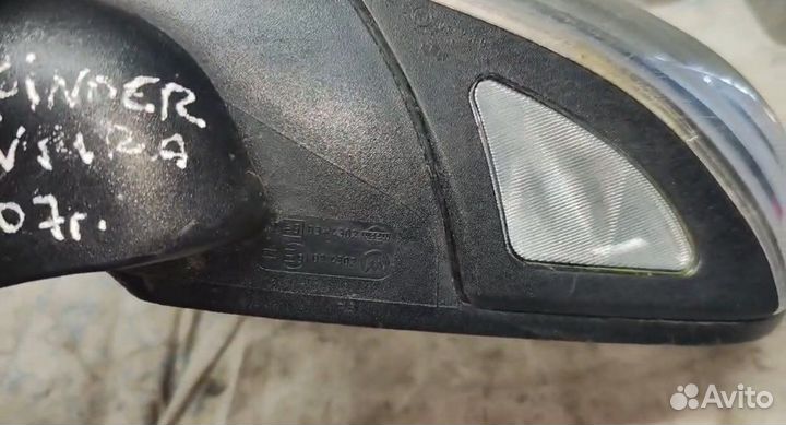 Зеркало левое с повторителем Nissan Pathfinder R51