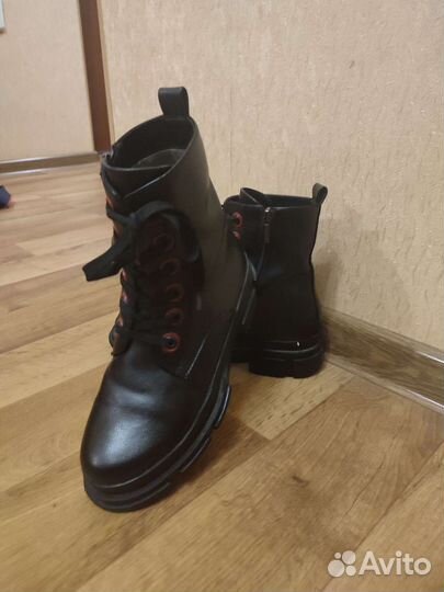 Ботинки кожаные отличные