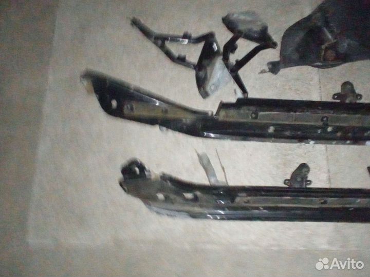 Volkswagen touareg усилитель крыла