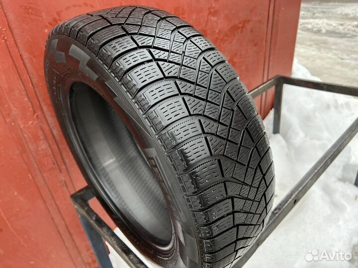 Pirelli Ice Zero FR 185/60 R15 88T