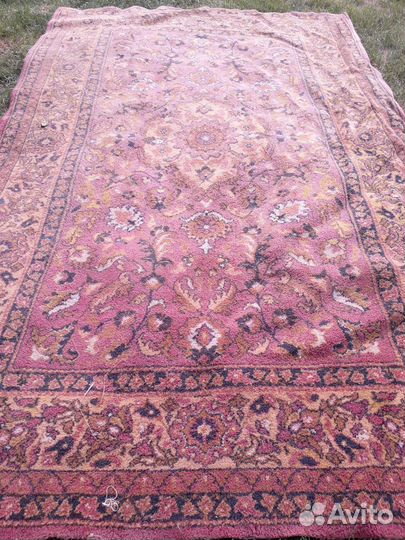 Ковер шерстяной