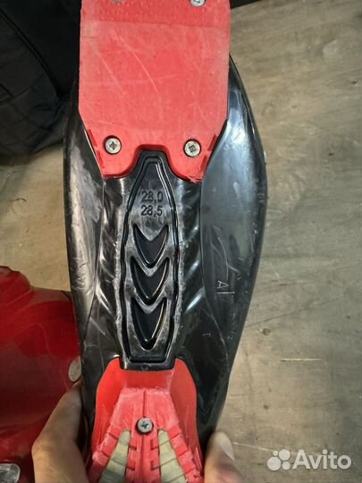 Горнолыжные ботинки atomic