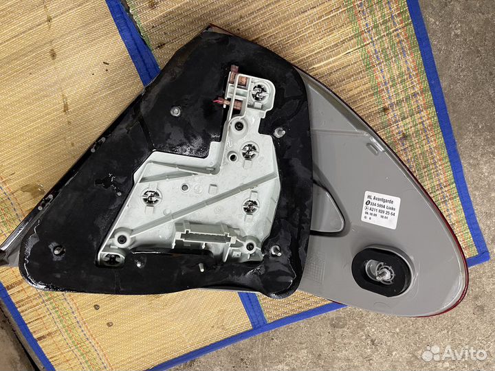 Задний левый фонарь Mercedes 211 рестайлинг