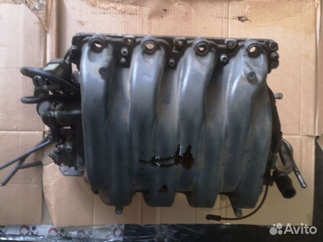 Коллектор впускной Audi A8