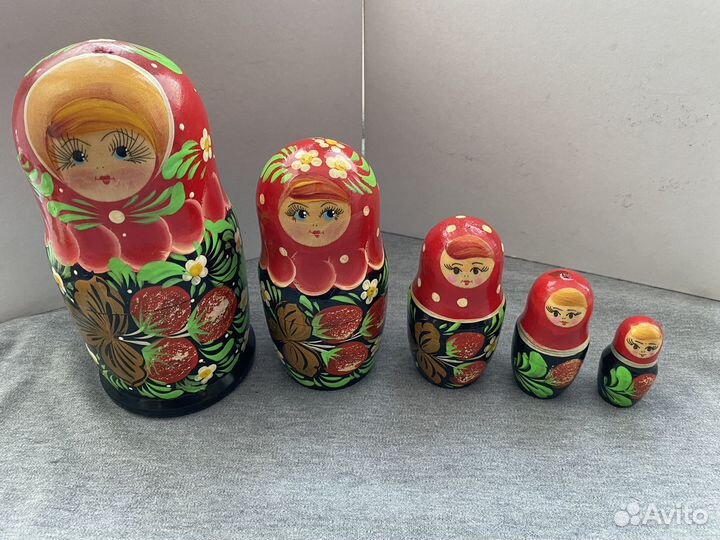 Расписные матрешки
