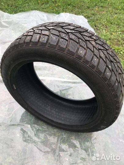 Dunlop SP Winter Ice 02 245/45 R19 и 245/45 R19 102T