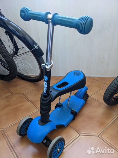Самокат детский трехколесный с сиденьем