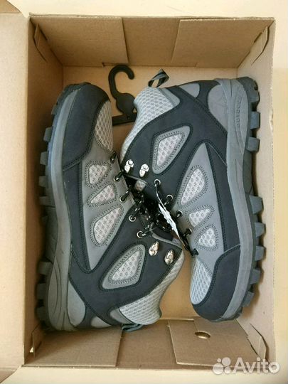 Новые туристические ботинки