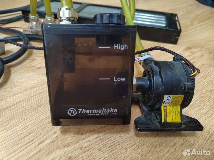 Водяное охлаждение thermaltake