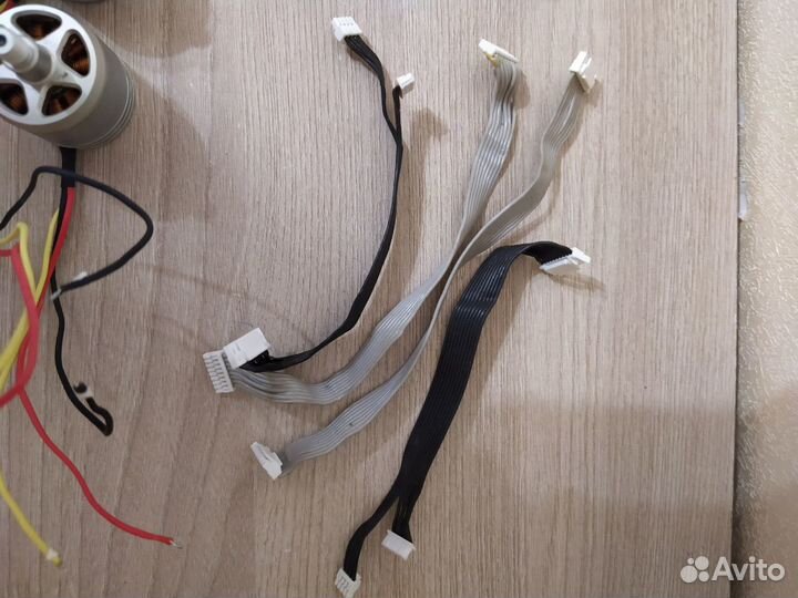 Запчасти на dji phanton 3 профес