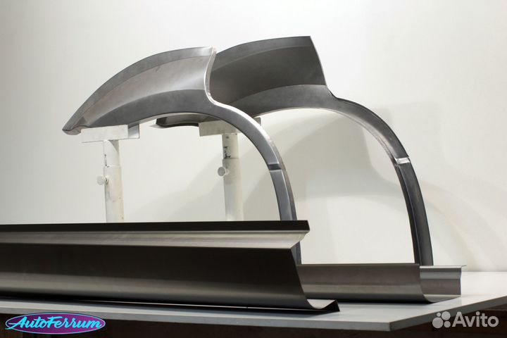 Ford Escape 1 ремкомплект задних арок и порогов