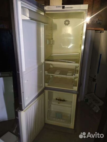 Холодильник Liebherr по запчастям