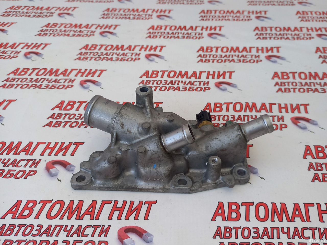 Корпус термостата Рено Аркана 1.6 H4M