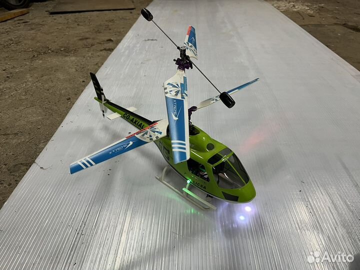 Радиоуправляемый вертолет