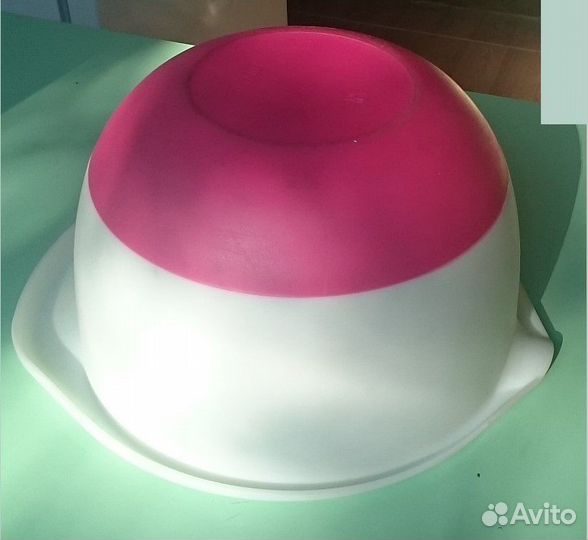 Миска с силиконовым покрытием дна