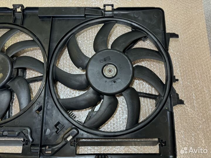 Диффузор радиатора с вентиляторами Audi A6 C7