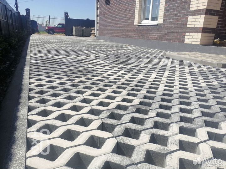Тротуарная плитка, газонная решетка, бордюры