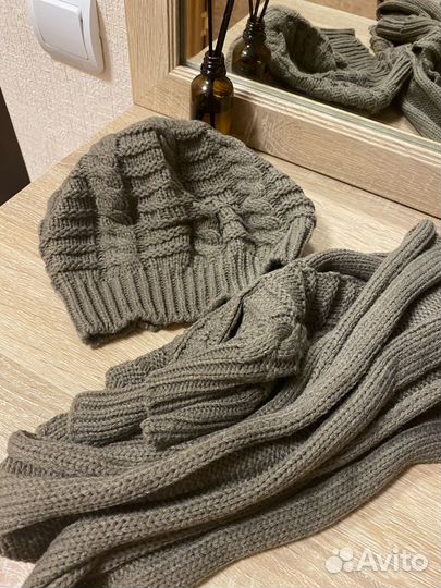 Комплект шапка и шарф женский