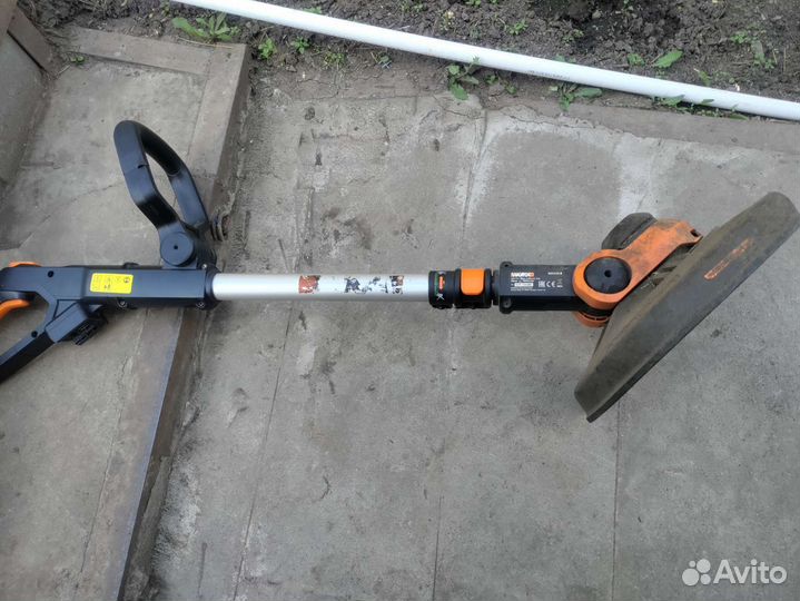 Триммер аккумуляторный Worx