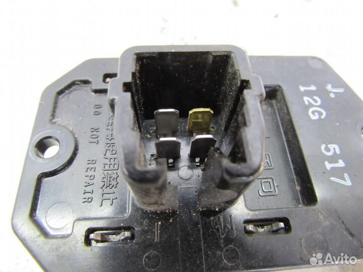 Резистор отопителя для Toyota Yaris 2 2005-2011г