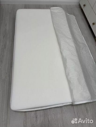 Детская кровать с матрасом