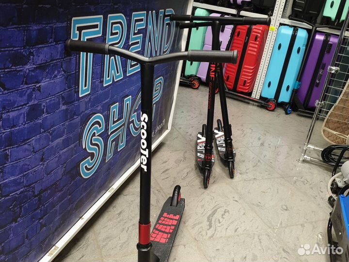 Трюковой самокат новый полиуретан красный