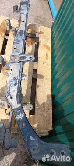 Панель передняя Nissan Navara D40 Pathfinder R51