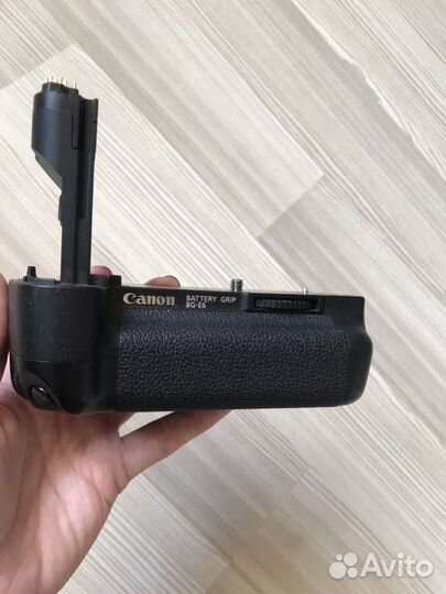 Батарейная ручка Canon BG-E6