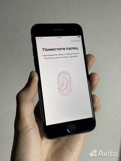 iPhone 8, 64 ГБ