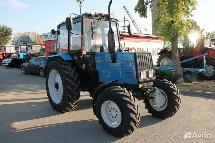 Трактор МТЗ (Беларус) 892, 2011