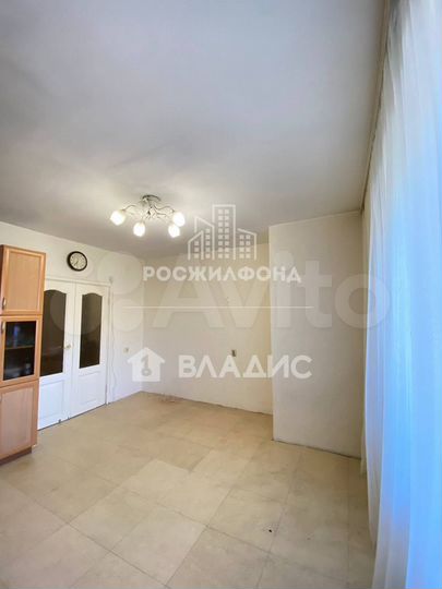 3-к. квартира, 107 м², 6/8 эт.