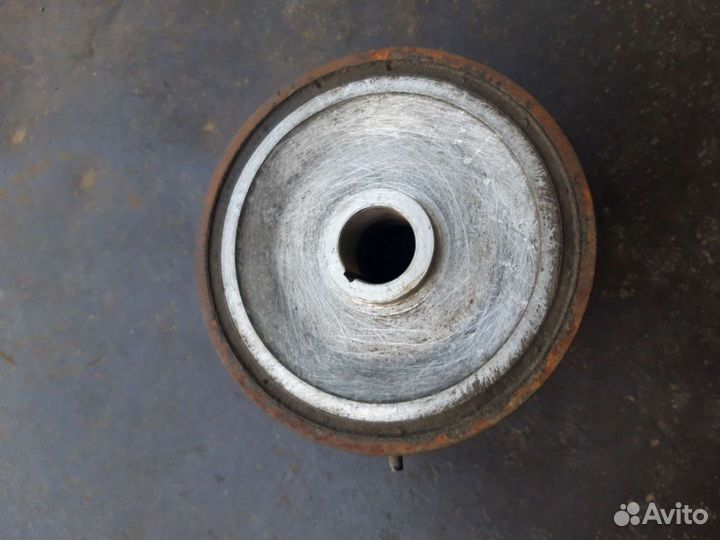 Шкиф коленвала Mercedes W124 M102