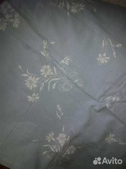 Новая льняная скатерть с салфетками (СССР)