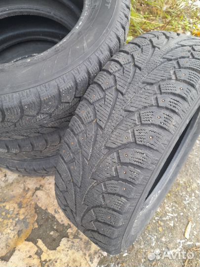 Hankook Winter I'Pike 215/60 R17 95