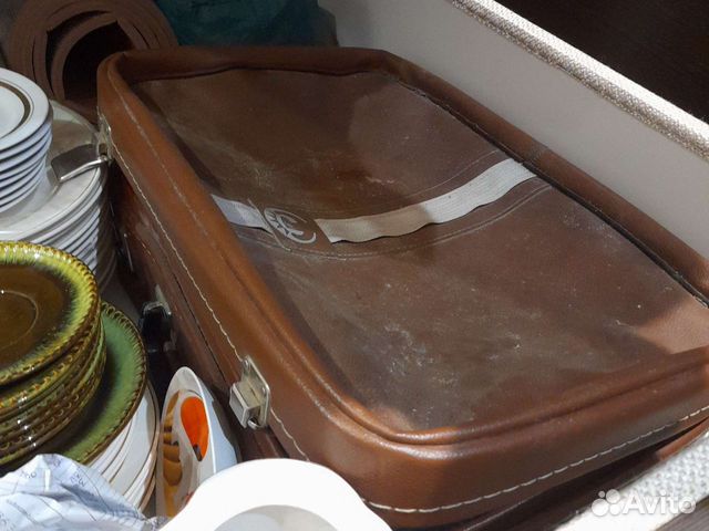 Чемодан старинный